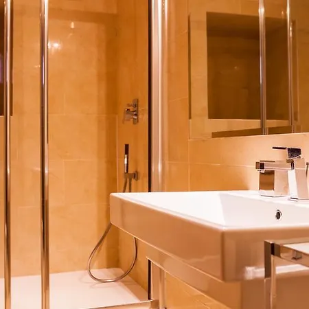 Coup De Foudre Apartment Rom
